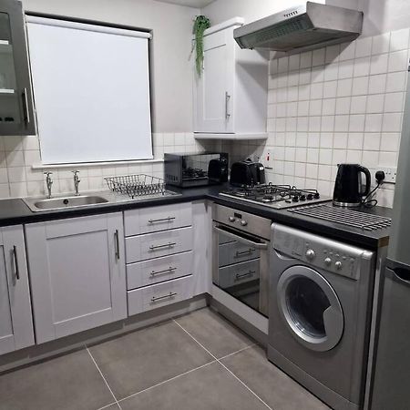 Contemporary City Centre Flat Belfast Exterior foto